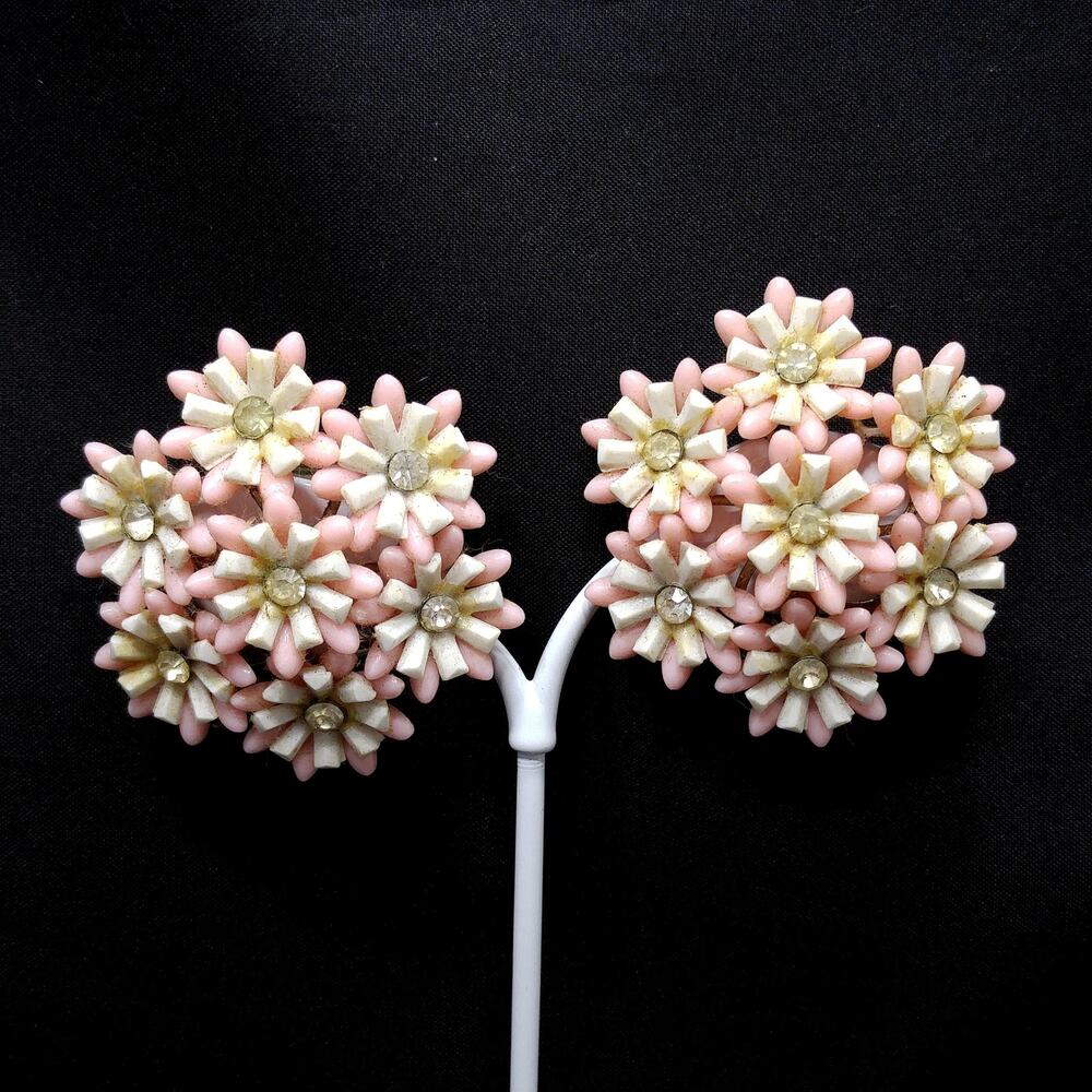 Vintage Pink White Flower Earrings, Feather Weight Clips, 1950s Jewelry